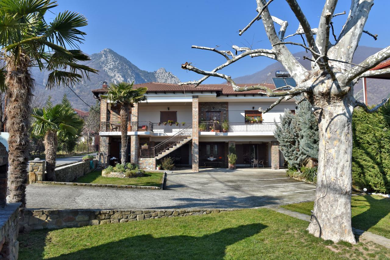 Guesthouse Athanasiou Káto Loutrákion Esterno foto